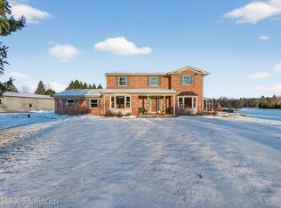 1901 Brandy Ln, Brighton, MI 48114