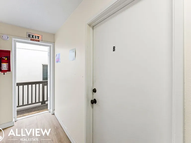 17 C Pacific Avenue — Photo 12