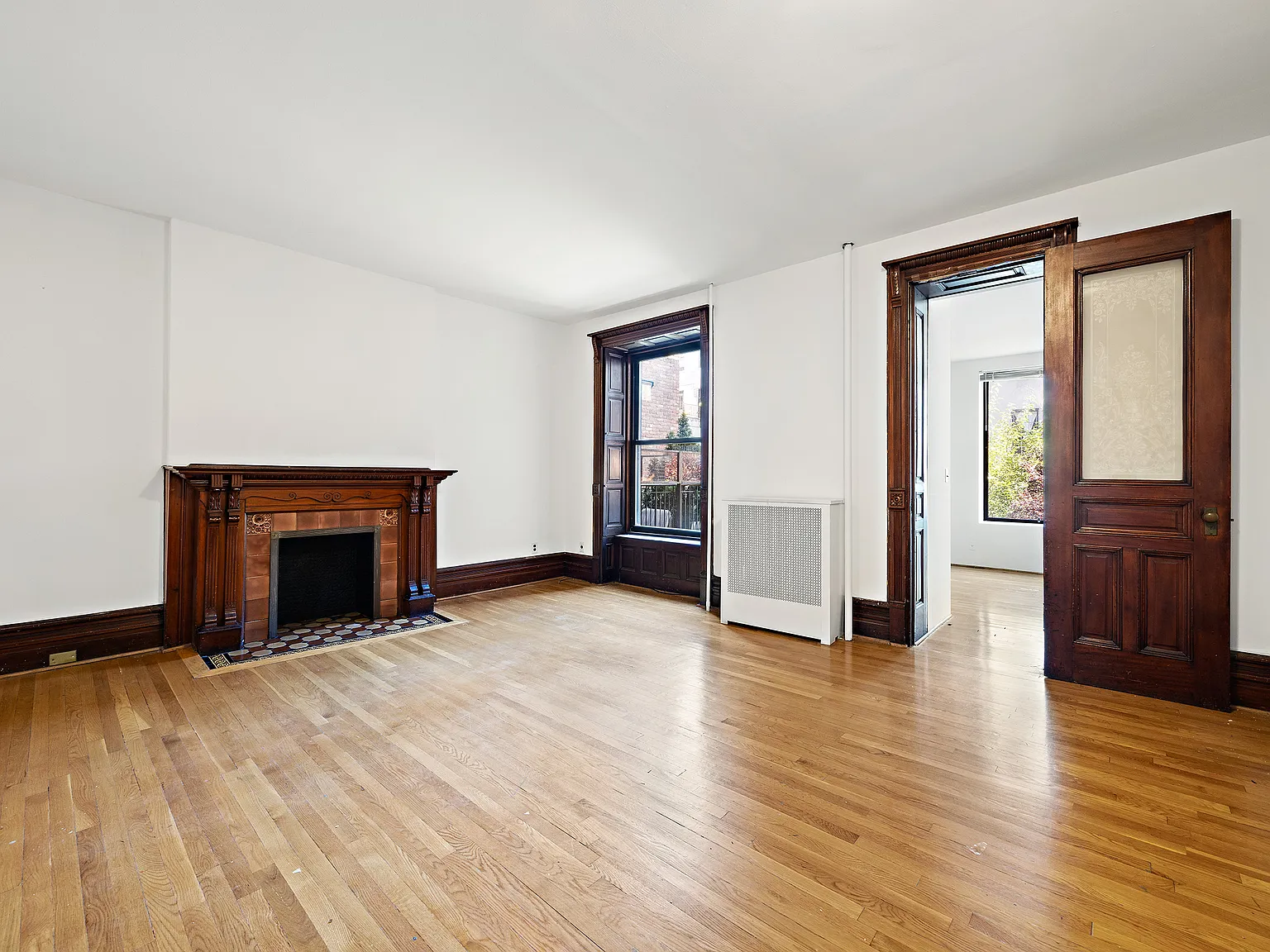 43 W 84th St — Photo 3