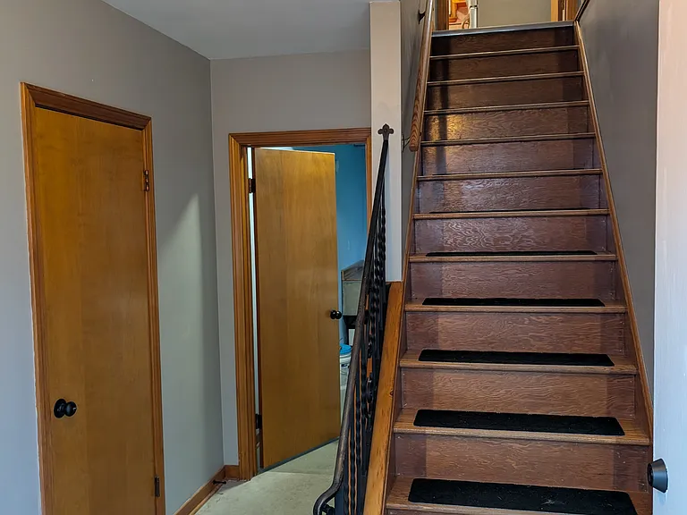 25 David Ave — Photo 15