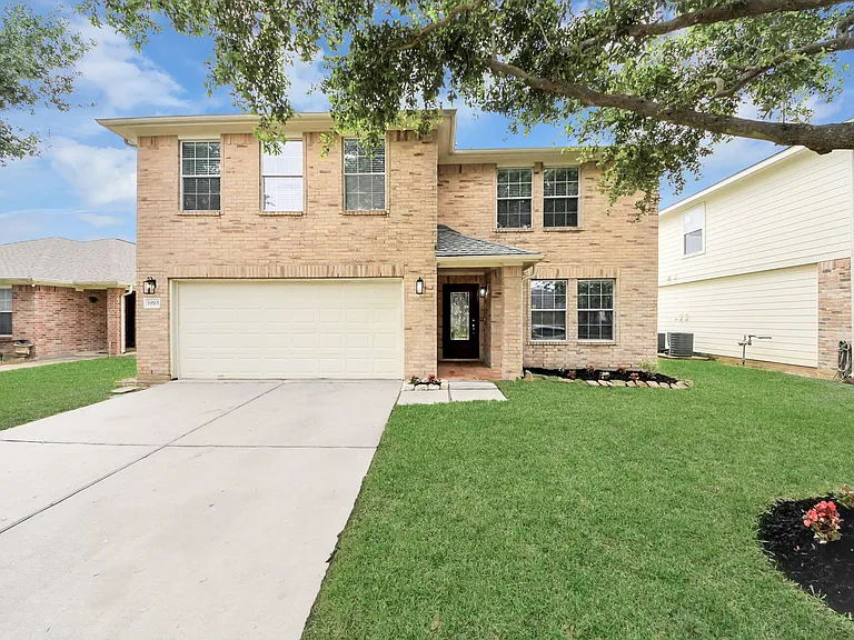 19515 Billineys Park Dr — Photo 2