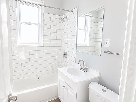 4th image of 7250 Walnut St APT B311