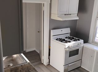 120 S Lake Ave #2R, Albany, NY 12208