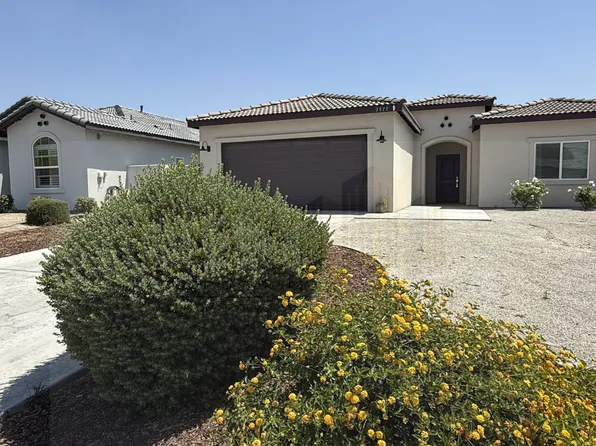 3915 Costa Del Sol Ln, Bakersfield, CA 93306