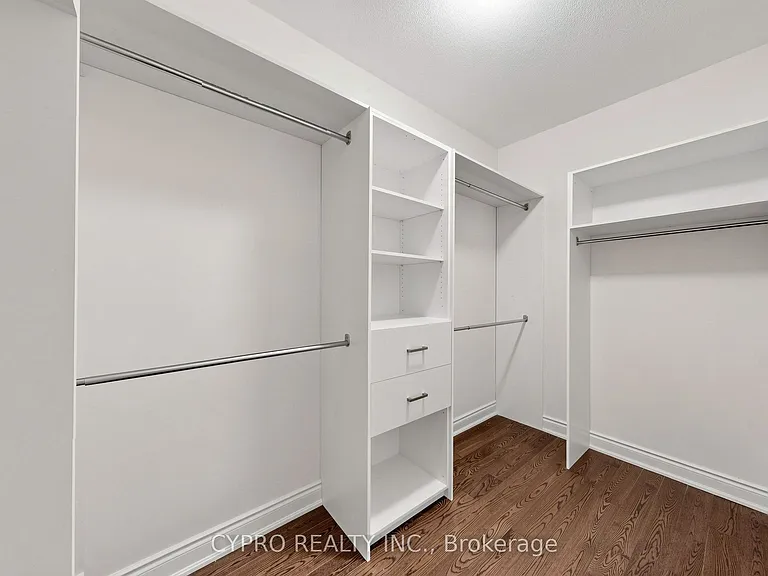 78 William Saville St — Photo 37