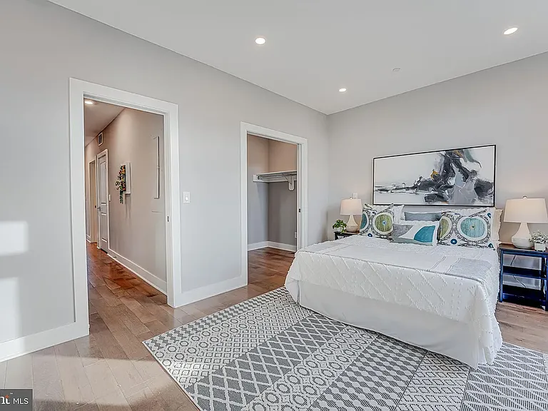 1609 Holbrook St NE #4 — Photo 24