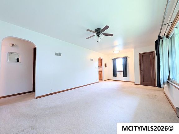 5th image of 516 10th St NW