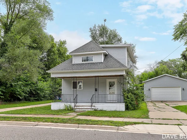 1886 Crowley St, Muskegon, MI 49441