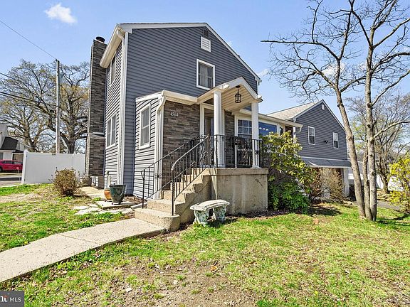 2nd image of 4564 Oak Ave