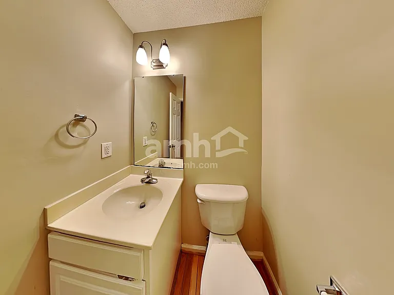 104 Trailing Oak Trl — Photo 9