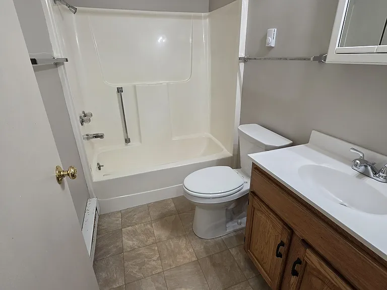 405 3rd Ave SW #4 — Photo 14