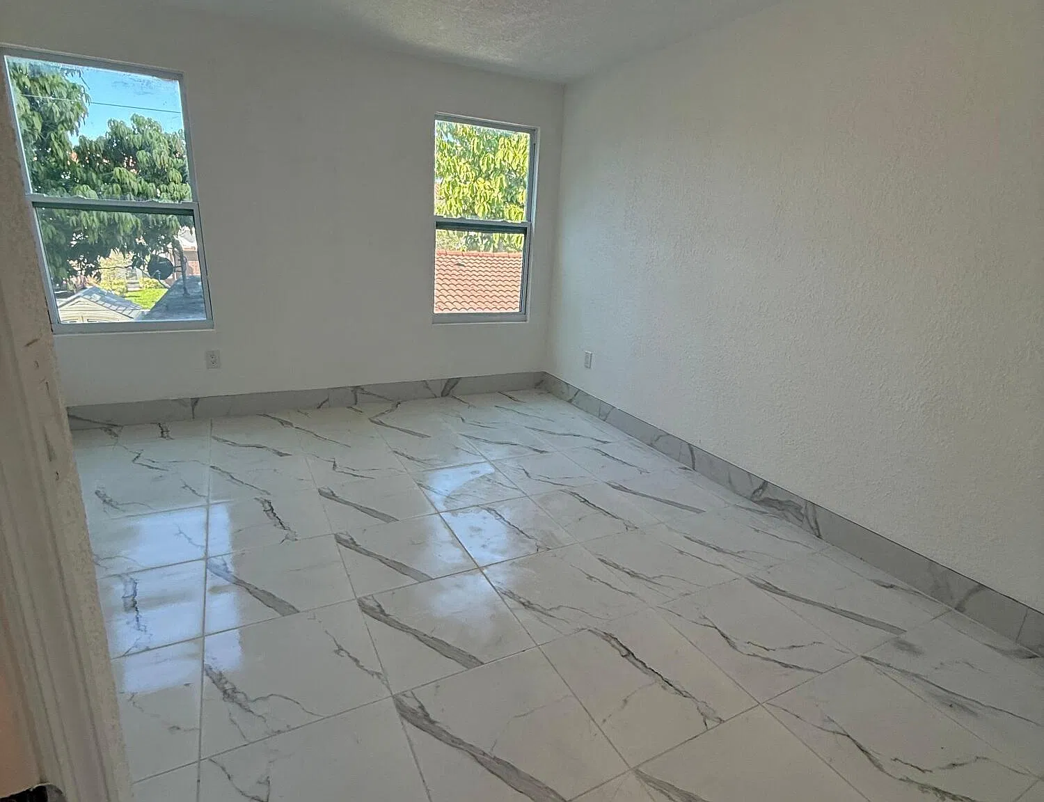2 bed, 1.0 bath, 5581 sqft, $1,850 — Photo 1