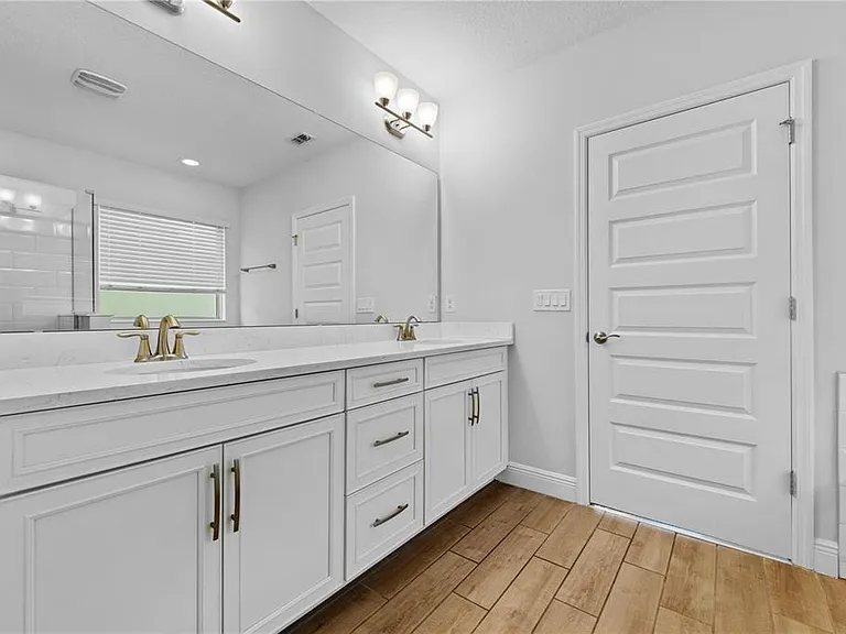15537 Mango Isle St — Photo 64