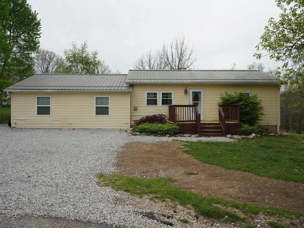 54 Maddox Ln, Bedford, IN 47421