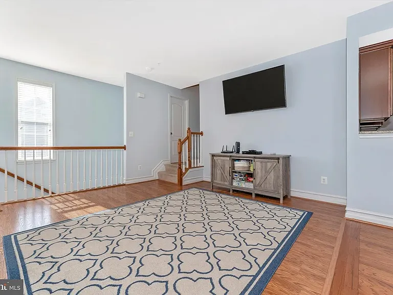 23200 Shaws Tavern Ct — Photo 7