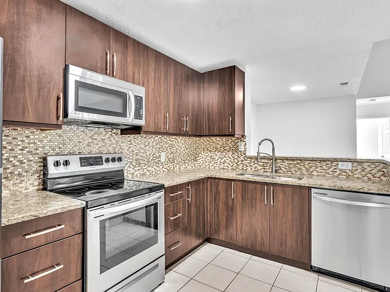 11225 W Atlantic Blvd #306 — Photo 4