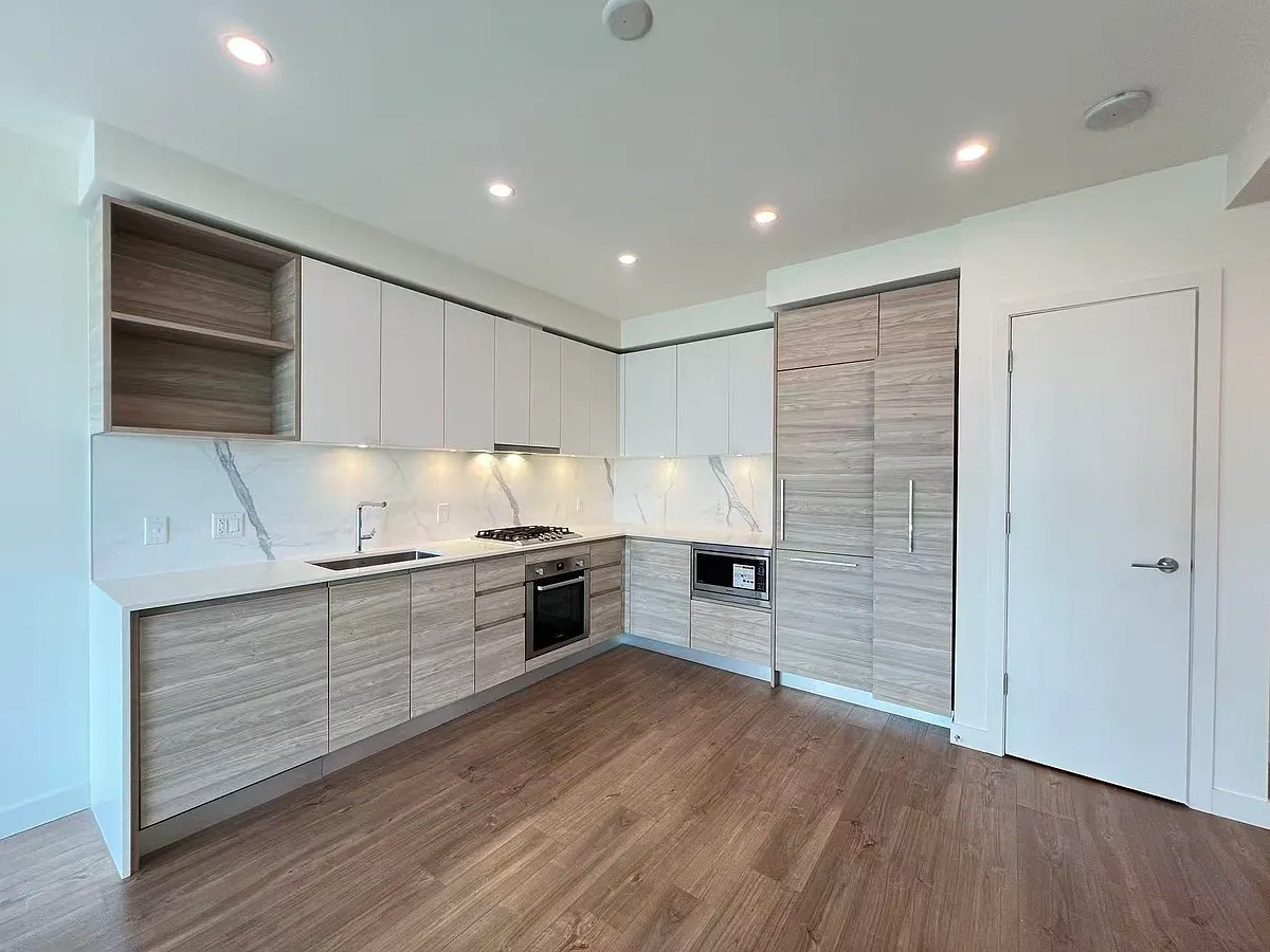 Building Photo - 585 Austin Ave #808