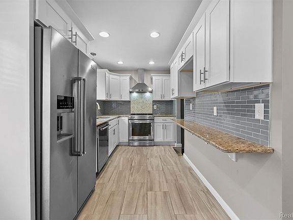 5th image of 3644 Academy St