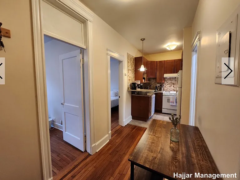 27 Queensberry St #11 — Photo 4