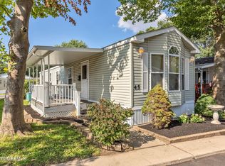 45 Randall Ave, Hazlet, NJ