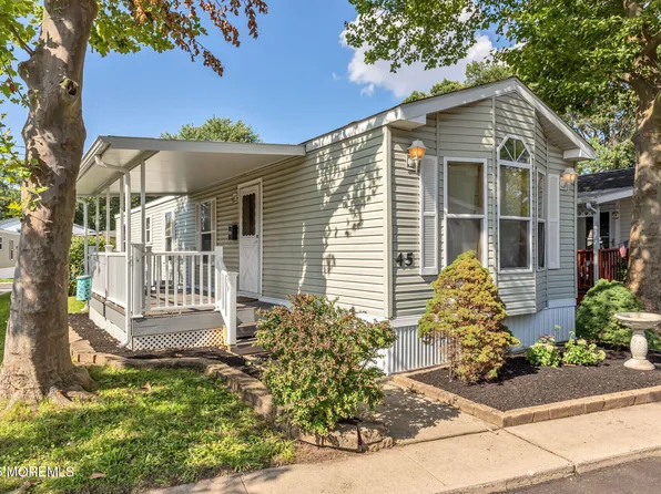 45 Randall Avenue, Hazlet, NJ 07734