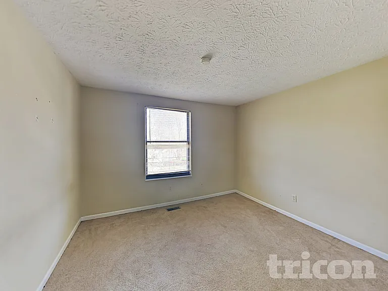 3708 W 42nd Ter — Photo 11