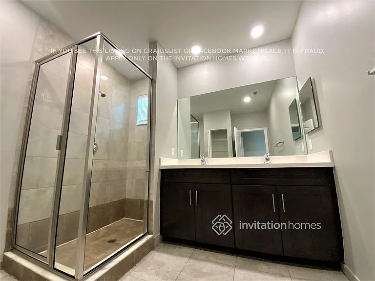 12762 Anthorne Ln — Photo 10