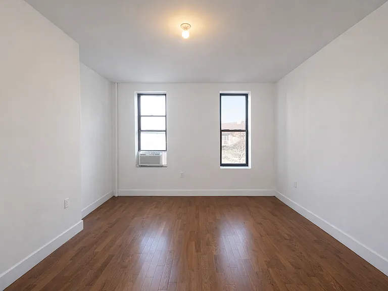 294 Harman St #2U — Photo 3