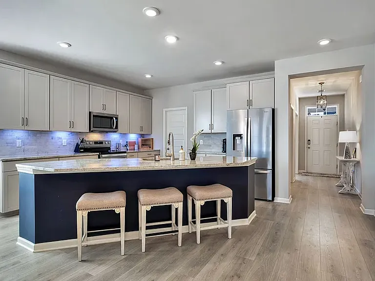 5040 Sunflower Ln — Photo 10