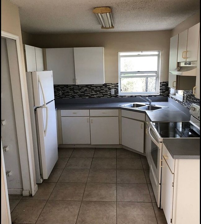 1st image of 306 Cornwallis Ct