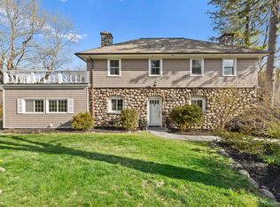 7 Rolling Hills Road, Thornwood, NY 10594