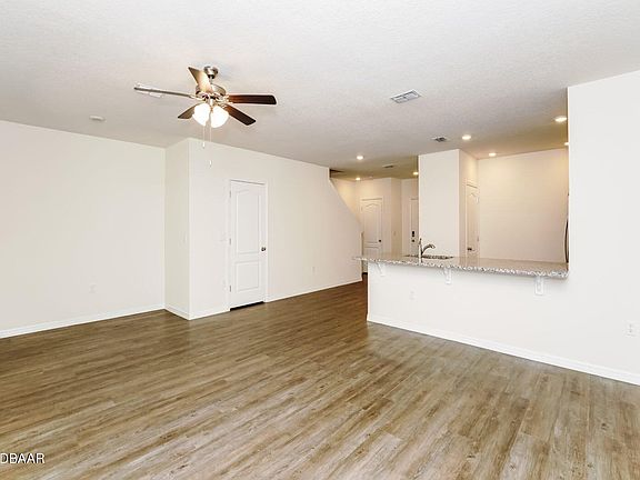 2nd image of 184 Ormond Grande Blvd