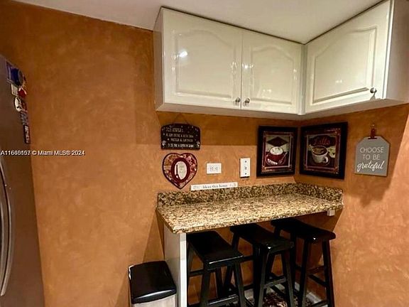5th image of 20225 NE 34th Ct APT 1714