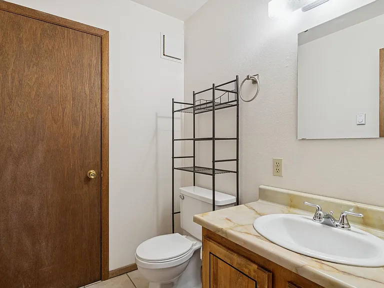 606 Wisconsin Ave — Photo 11
