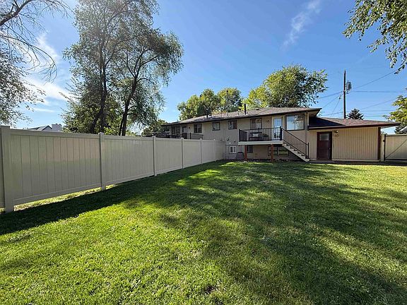 3rd image of 416/418 N Skipworth Rd