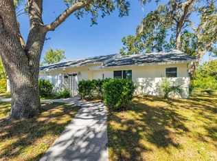 4016 Poinciana Ct, Palm Harbor, FL 34684