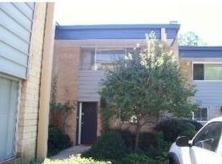 4323 Chastain Walk NE, Atlanta, GA 30342