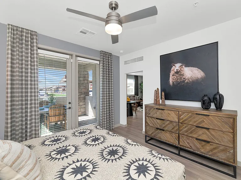 Everly at Morrison Ranch Luxury Apartments — Photo 14