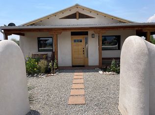 23A Buena Vista Rd, El Prado, NM 87529