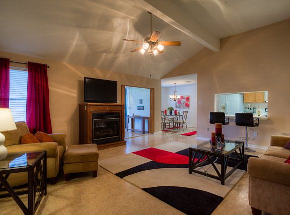 2nd image of 1062 Orchard Park Blvd