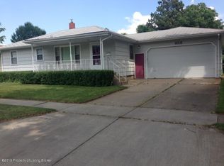 958 4th Ave W, Dickinson, ND 58601