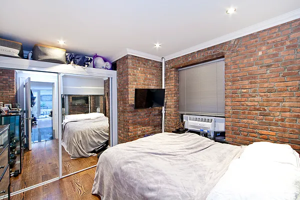 Rented by R New York | media 46