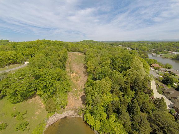 5th image of Lake Vista Dr