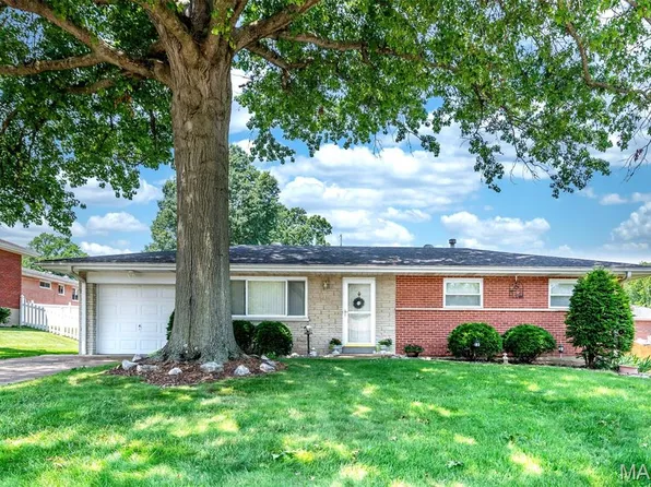 2615 Jonathan Dr, Saint Louis, MO 63125