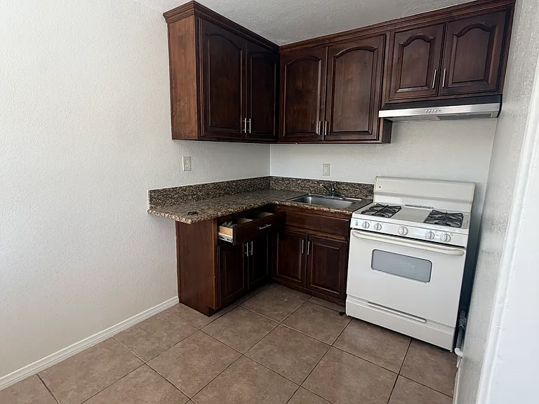 5681 Tyler St — Photo 4
