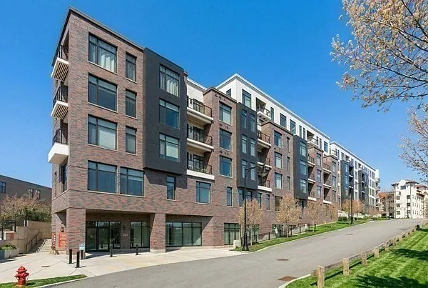 191 Washington St #306 — Photo 23