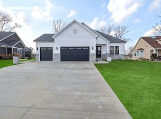 Lot 71 Rear Kitchen/ Middle Kitchen Plan, Two Rivers Estates, Huron, OH 44839