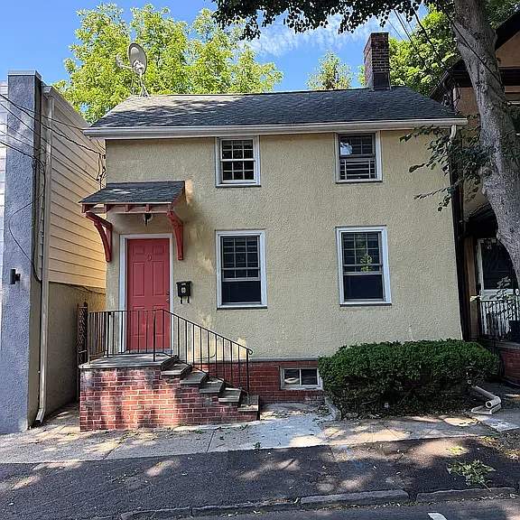 N Dearman St — Photo 11