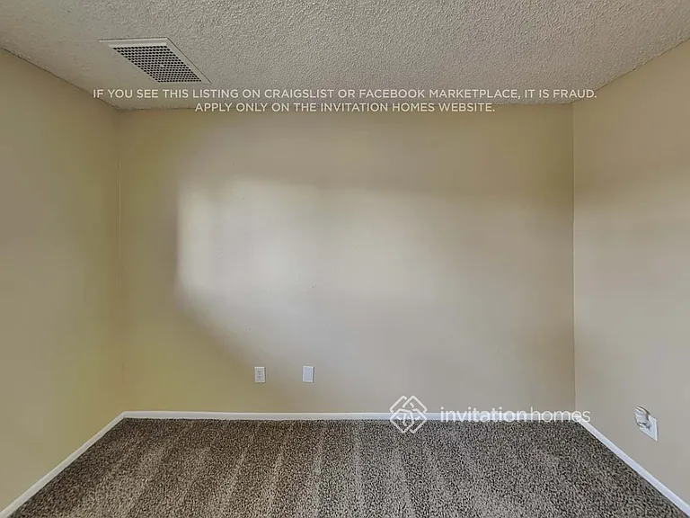 4621 W Carol Ave — Photo 16