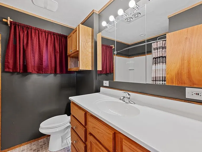 Upstairs bathroom